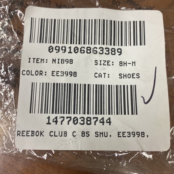 J Crew Reebok® X J.Crew Club C 85 sneakers
Item NI898 - Picture 5 of 5